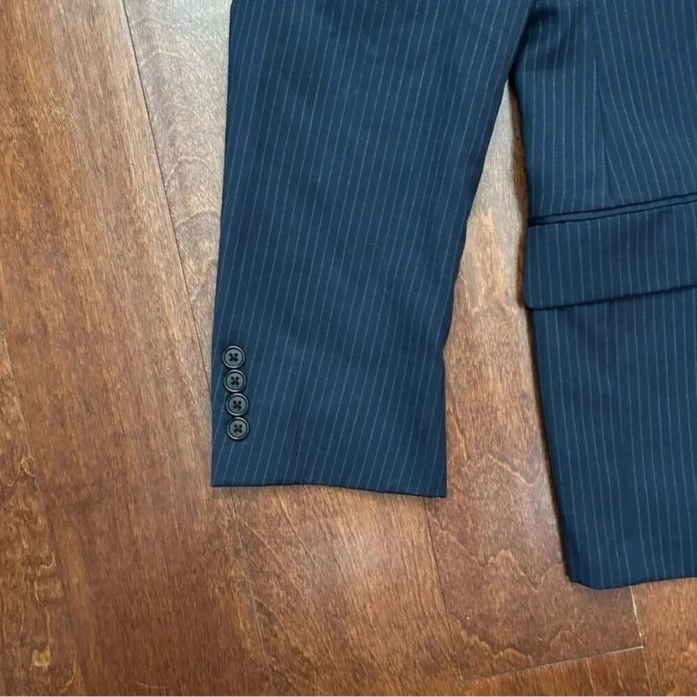 Hickey Freeman Men’s Blue Pin Stripe Blazer 100% Wool, Size 42 R